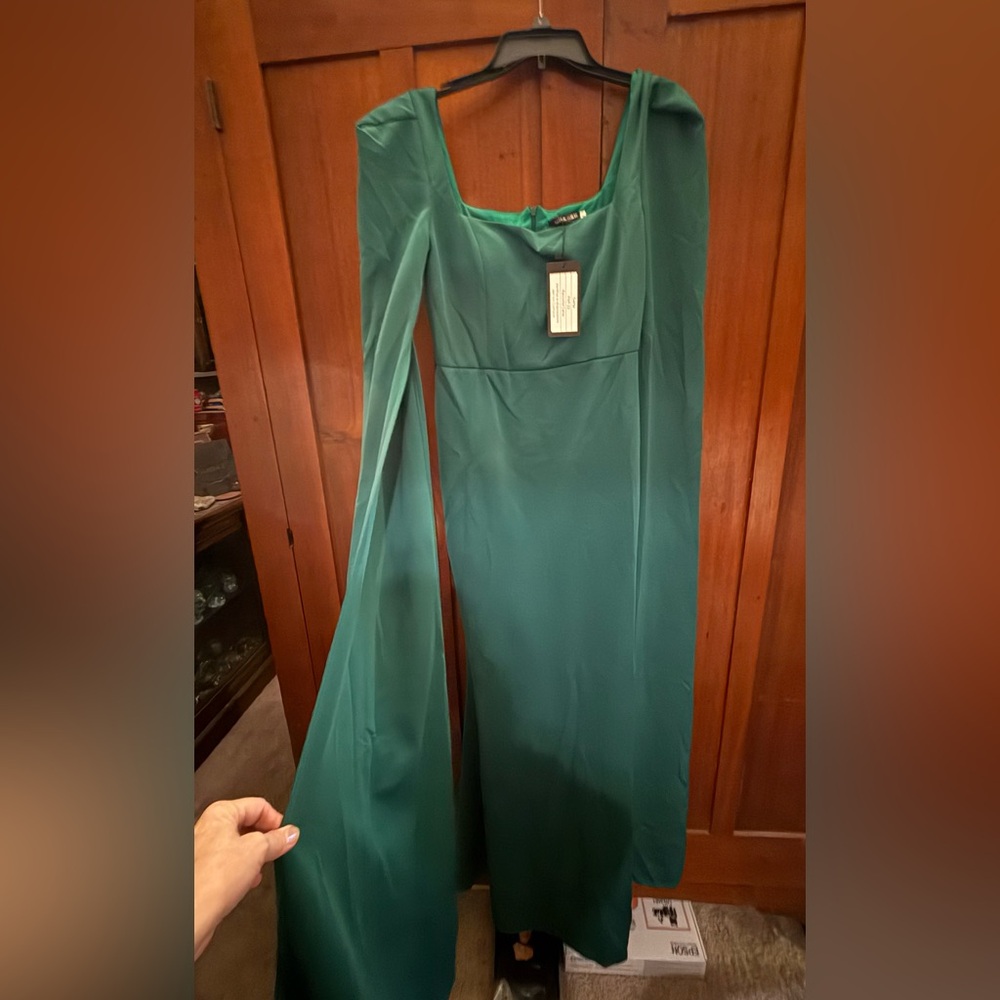 Elegant Green Long Sleeve Dress